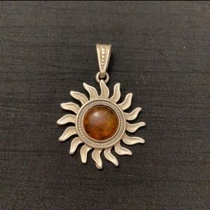 Sun amber stone 925 pendant